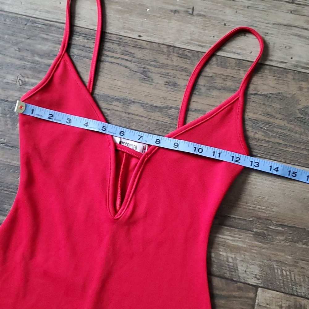 Missguided Frill Hem Plunge Mini Dress Red - Picture 6 of 8